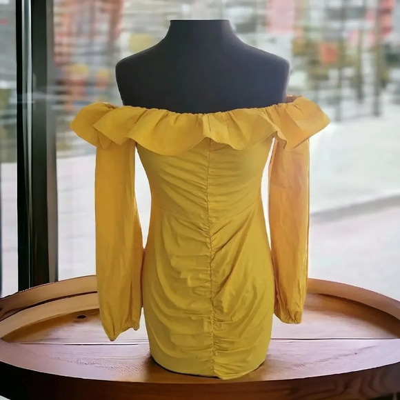 Tularosa Dresses & Skirts - Tularosa Zuri Off-the-Shoulder Ruffle Ruched Mini Dress Marigold Yellow Small